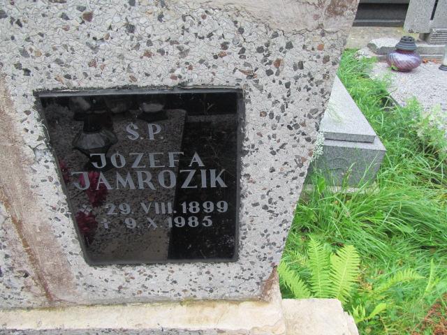 Teresa Jamrozik 1935 Chrzanów św. Mikołaja - Grobonet - Wyszukiwarka osób pochowanych