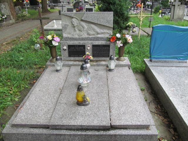 Grób Aniela Knapik