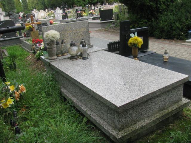 Grób Tadeusz Wróbel