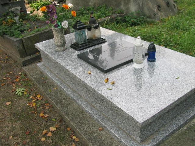 Grób Ernest Uracz