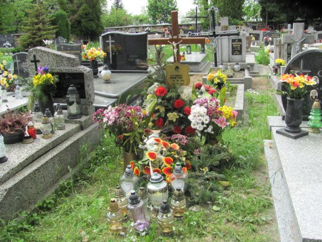 Grób Kazimierz Świętek