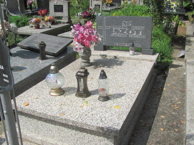 Grób Bolesław Szot