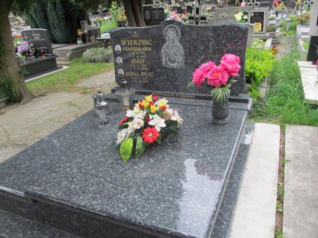 Grób Tomasz Chrystowski