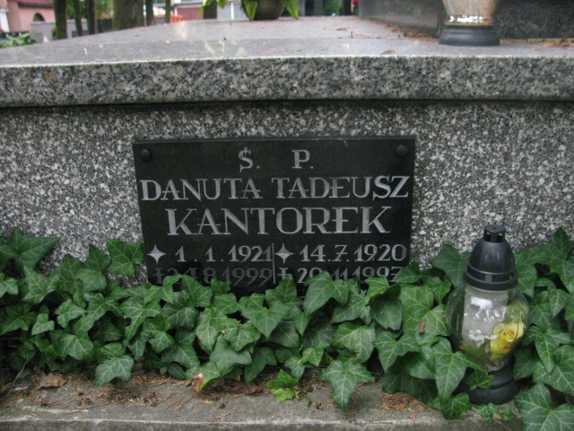 Danuta Kantorek 1921 Chrzanów św. Mikołaja - Grobonet - Wyszukiwarka osób pochowanych